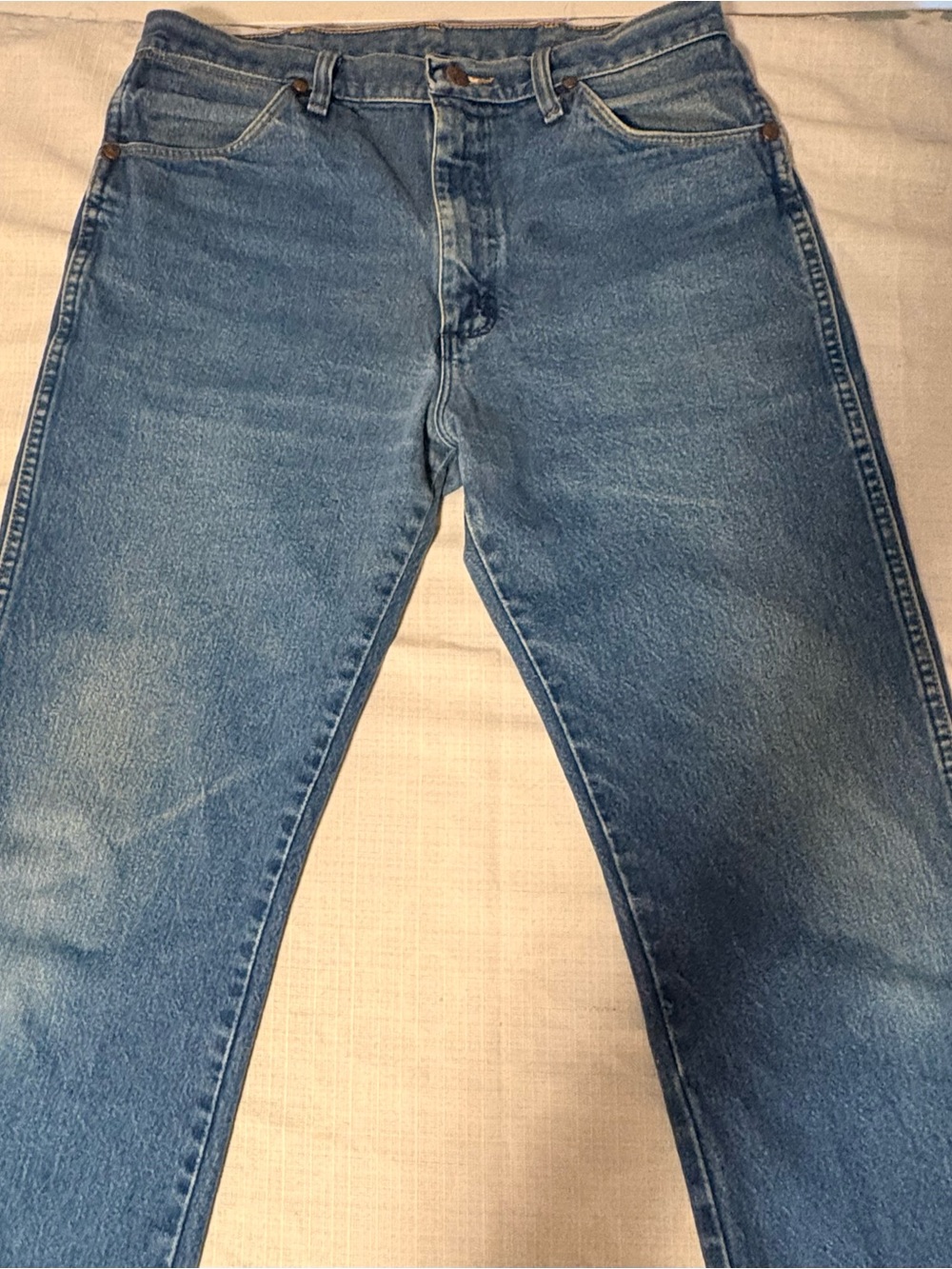 Vintage Wrangler Jeans Mens 34x33 Blue Denim Straight Leg Light Washed